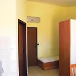 Apartment Gorgeous In With House Sea View