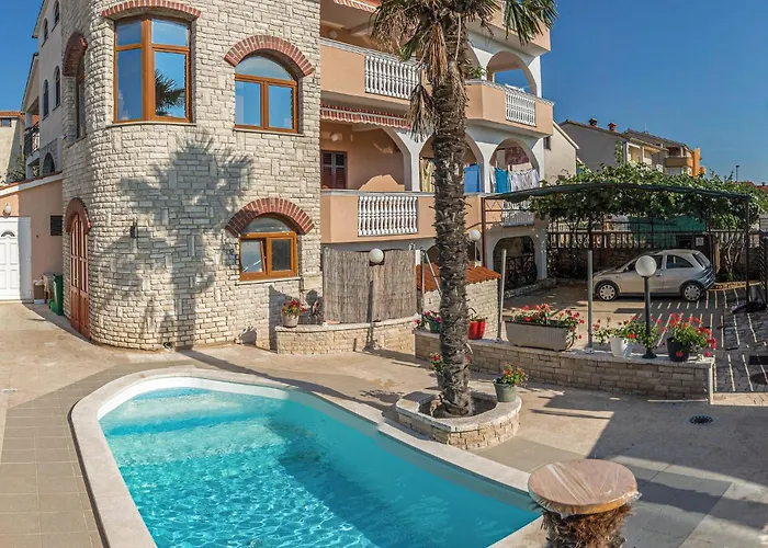 Cozy In With Wifi Pula