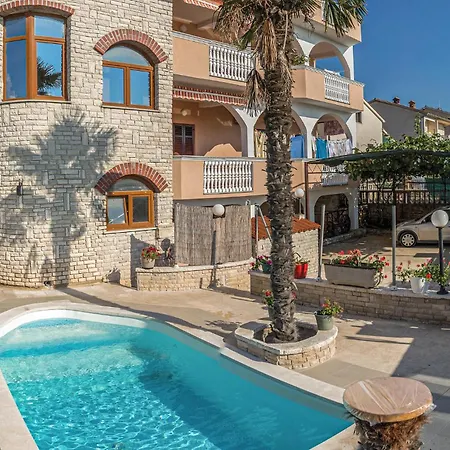 Cozy In With Wifi Пула