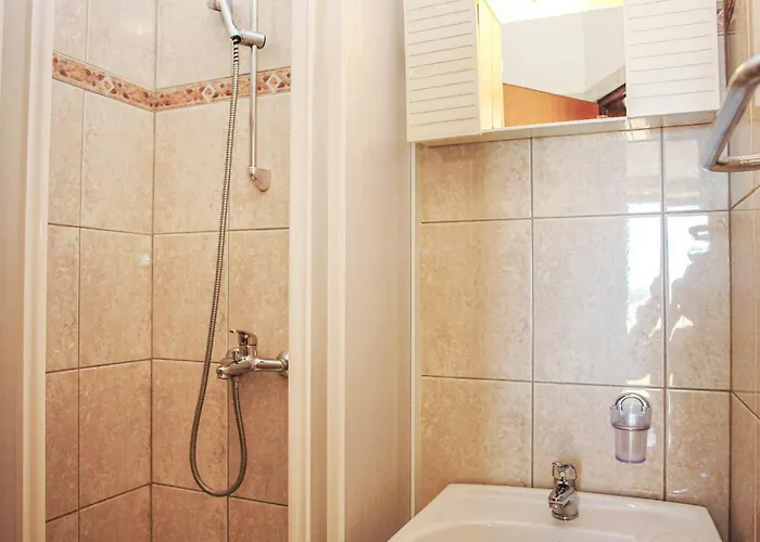 Апартаменты Cozy In With Wifi *