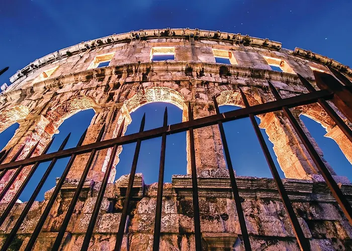 Апартаменты Cozy In With Wifi